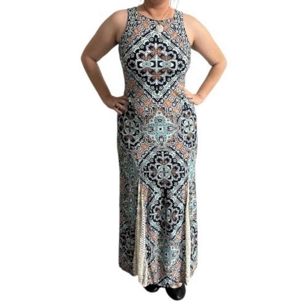 Elegant Patterned Maxi Dress